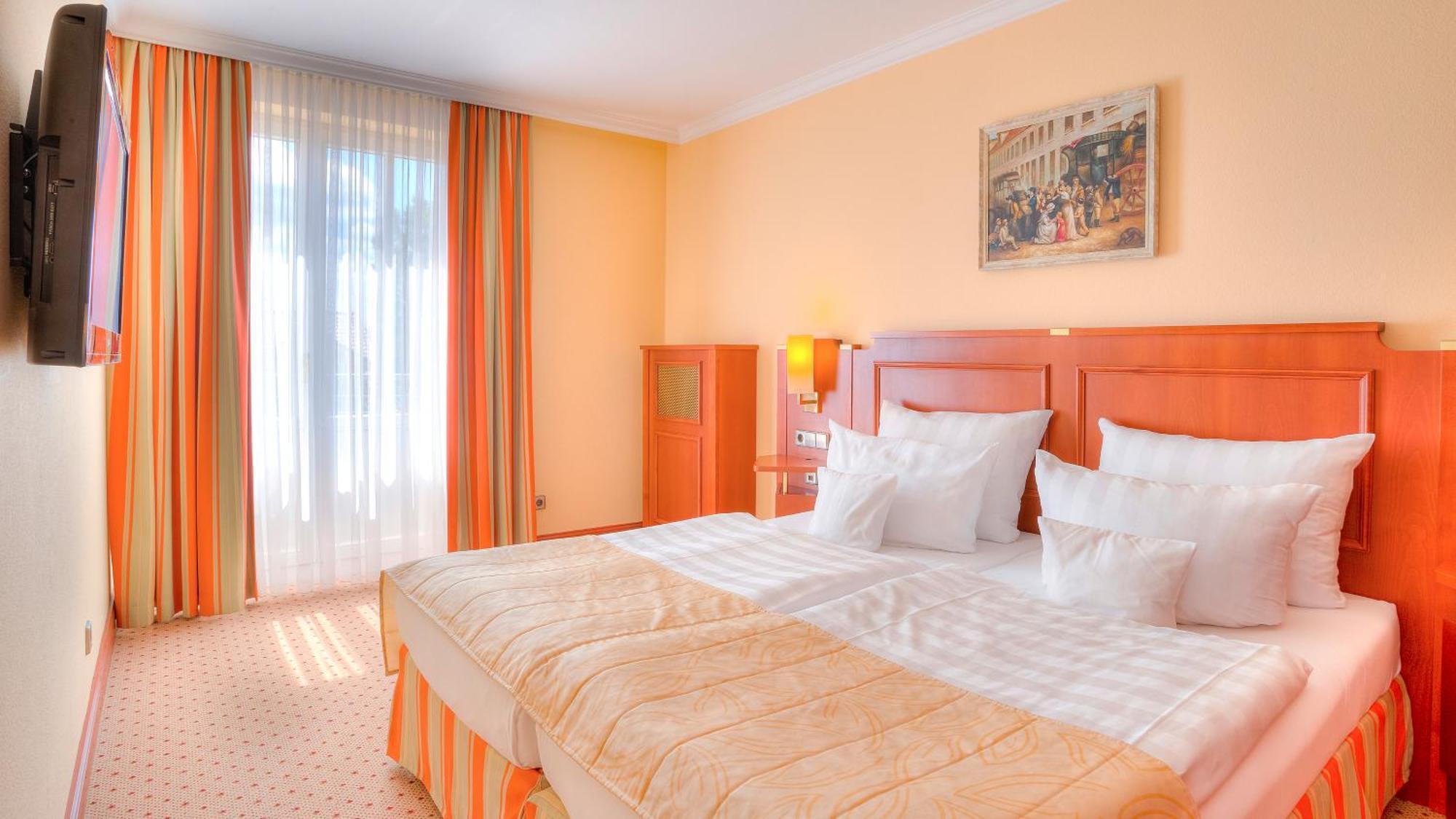 Hotel Zur Post - Ein Rovell Hotel Heringsdorf  Esterno foto