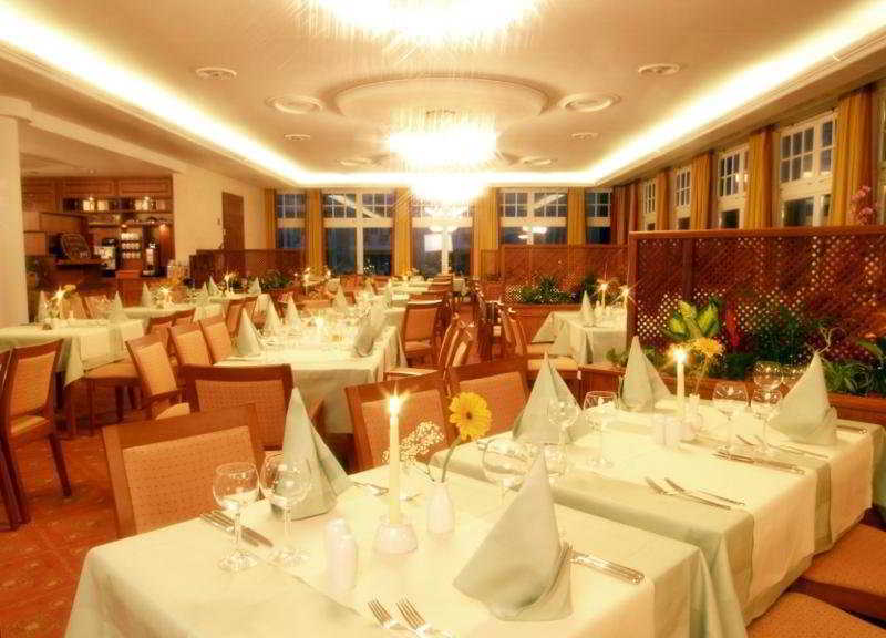 Hotel Zur Post - Ein Rovell Hotel Heringsdorf  Esterno foto