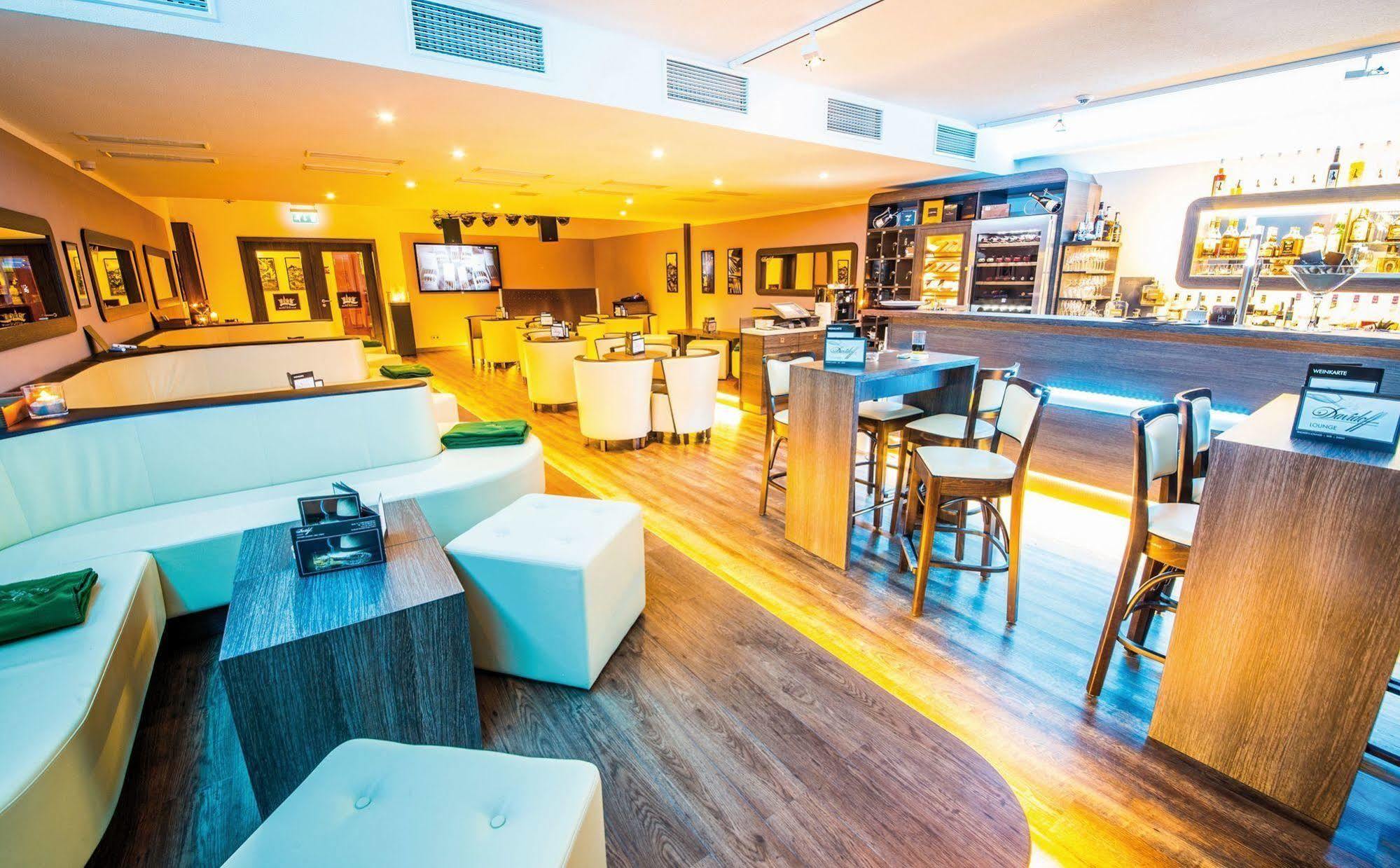 Hotel Zur Post - Ein Rovell Hotel Heringsdorf  Esterno foto
